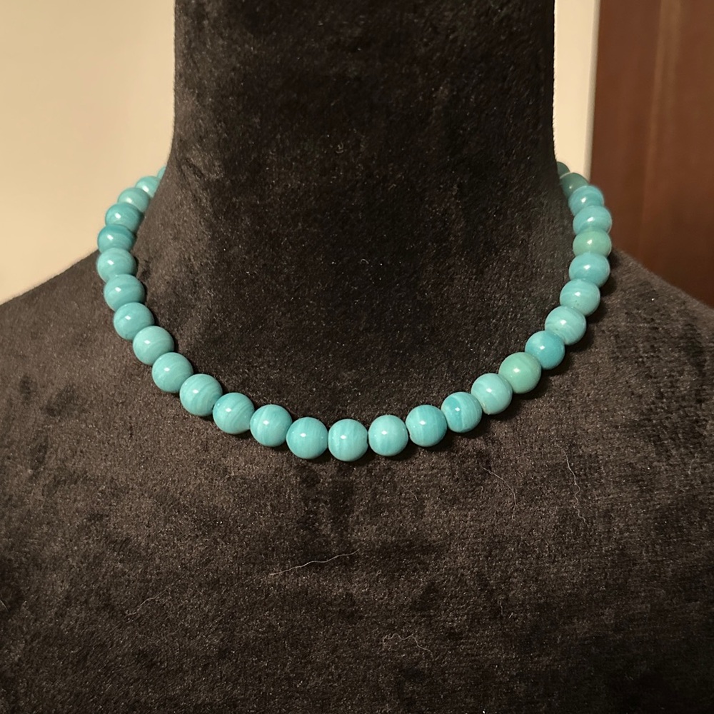 Elegant Vintage Beaded Necklace